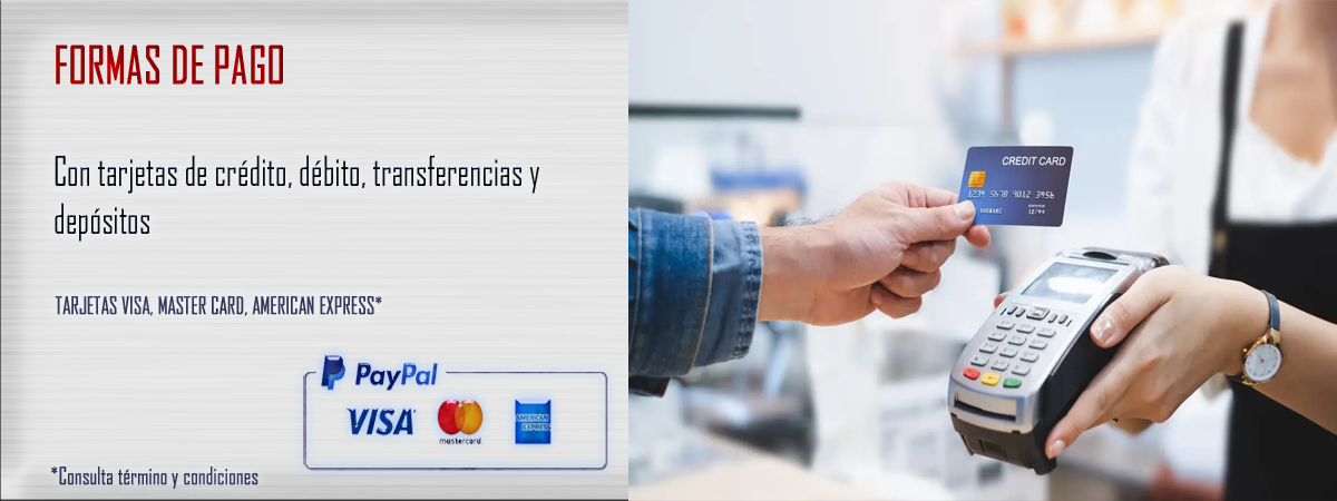 Se muestra una mano que sostiene una tarjeta de crédito mientras otra mano realiza un pago con un terminal de tarjeta en un comercio.